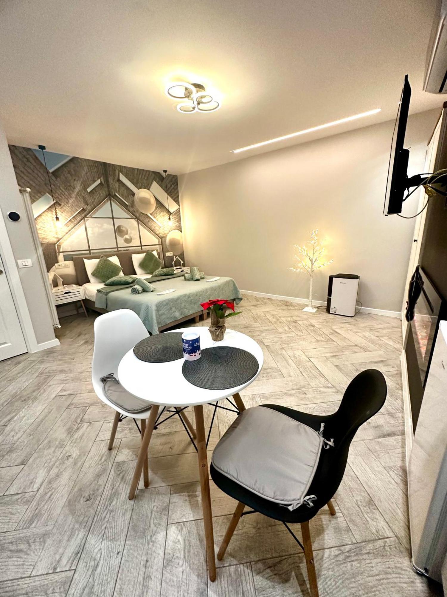 Stay Inn Central Brasov Ap 4 Esterno foto