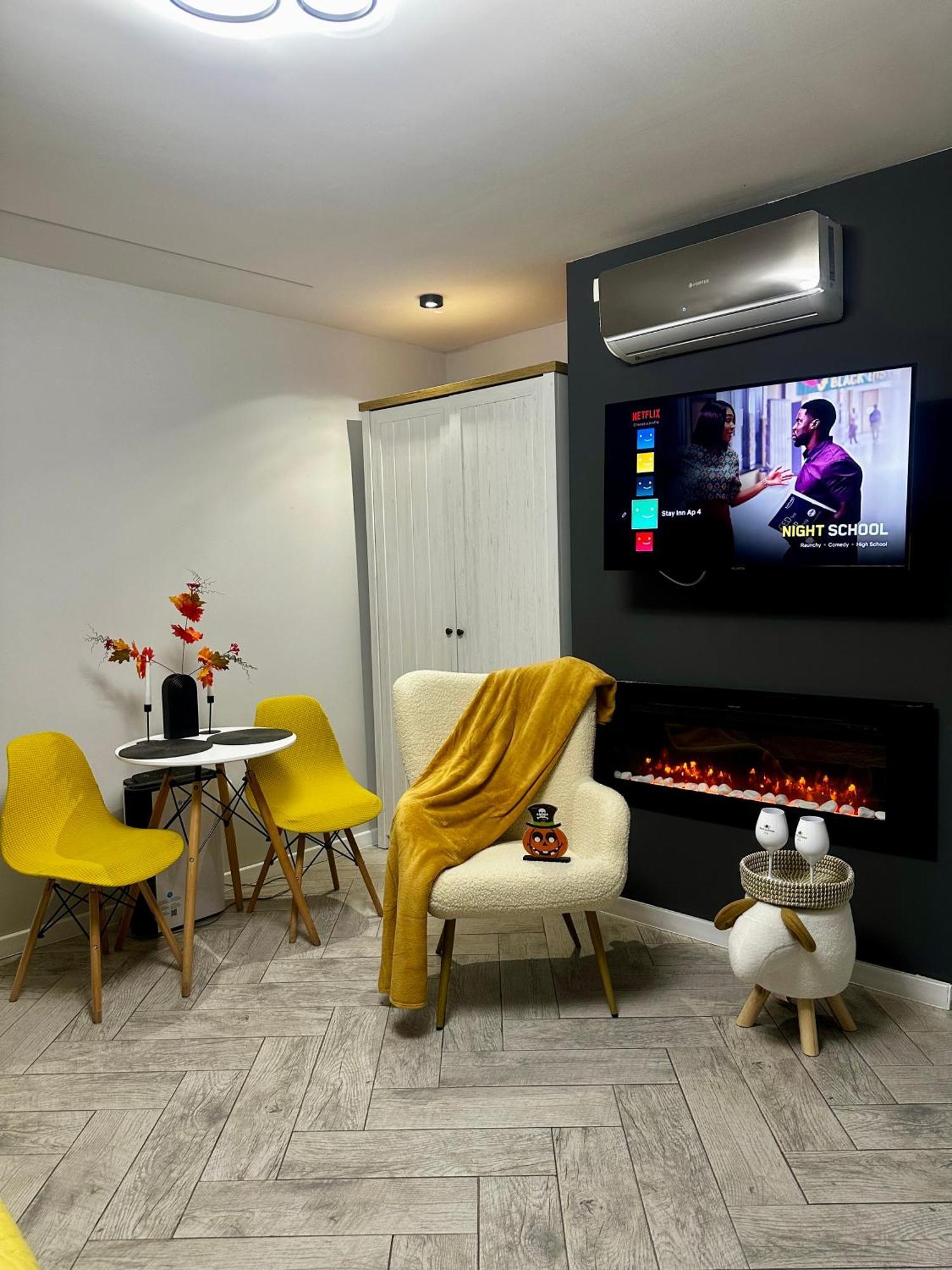 Stay Inn Central Brasov Ap 4 Esterno foto